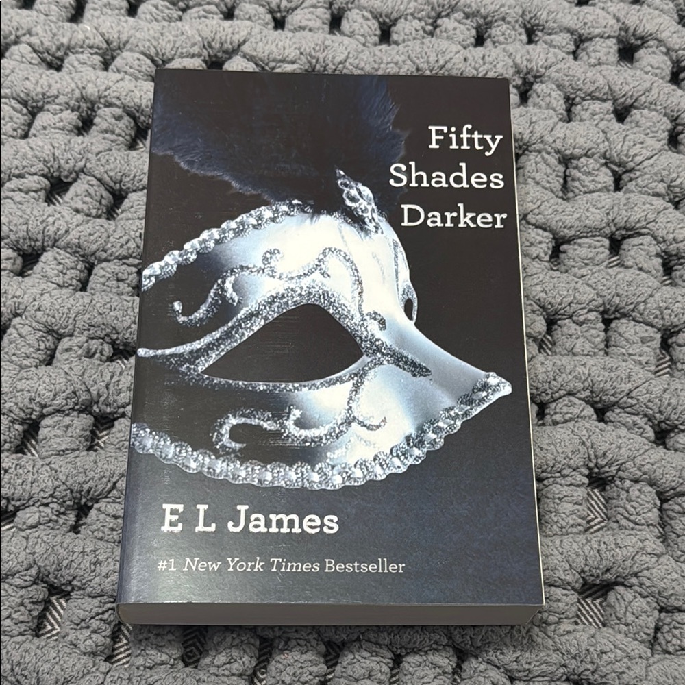 Fifty Shades Trilogy Box Set - All 3 Books Included by E L James - Picture 7 of 10